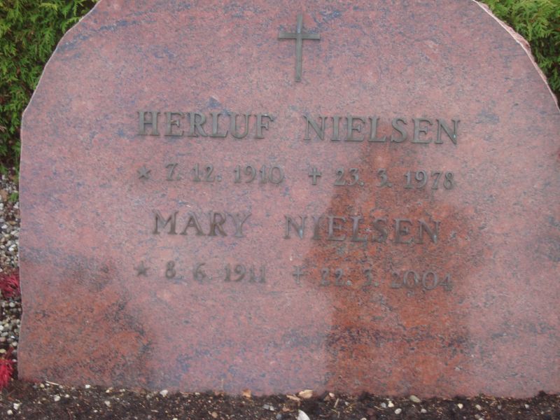 Mary Nielsen.JPG
